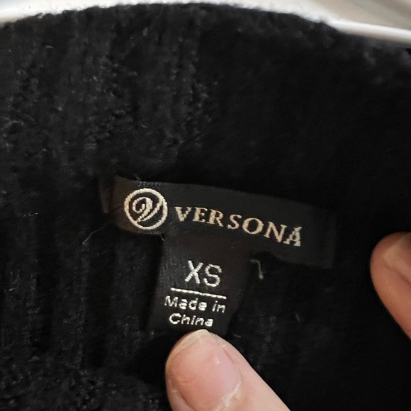 Versona Ribbed Cropped Sweater — Black (XS) - Picture 2 of 2